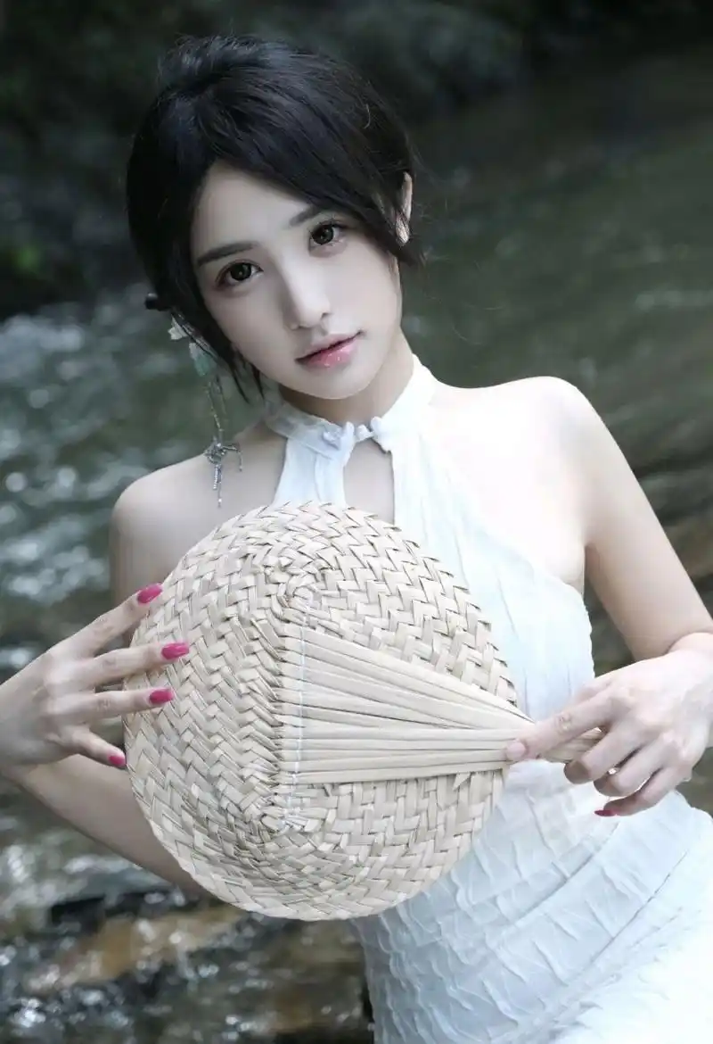 墨色江湖武侠漫改海报